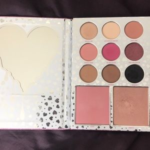 Kylie Cosmetics Birthday Palette